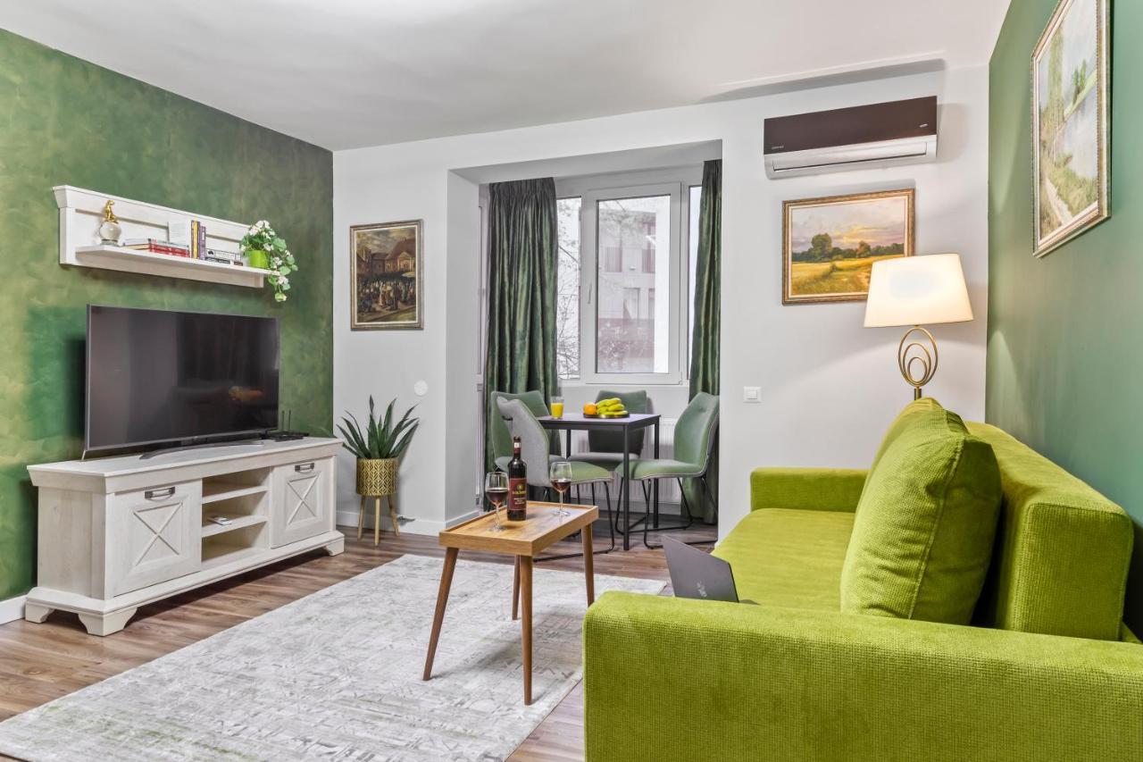 Cozy By Art Apartment *