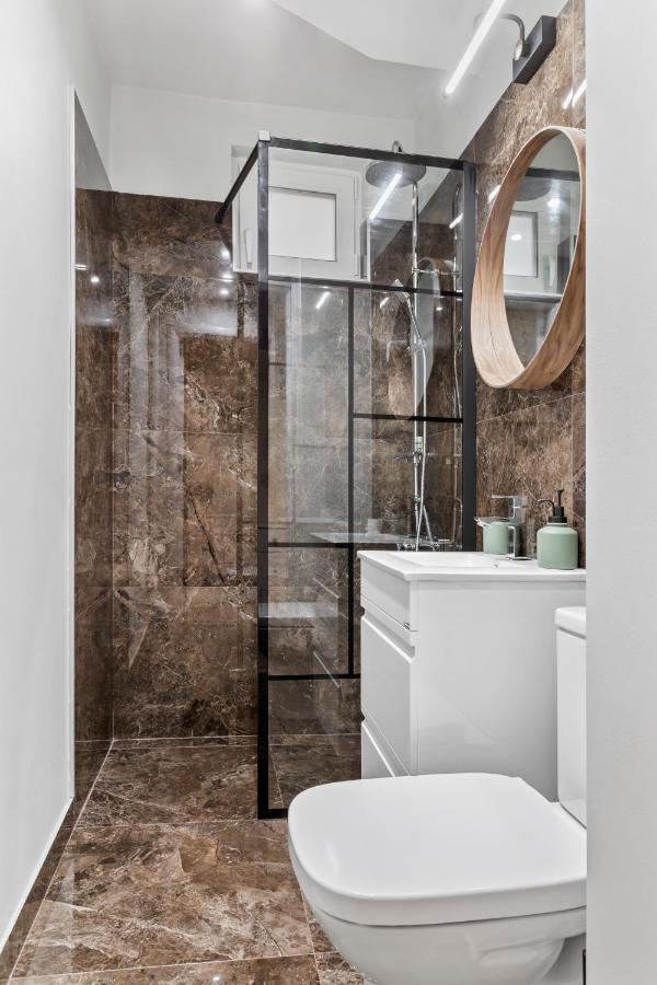 Cozy By Art Apartment Bucharest